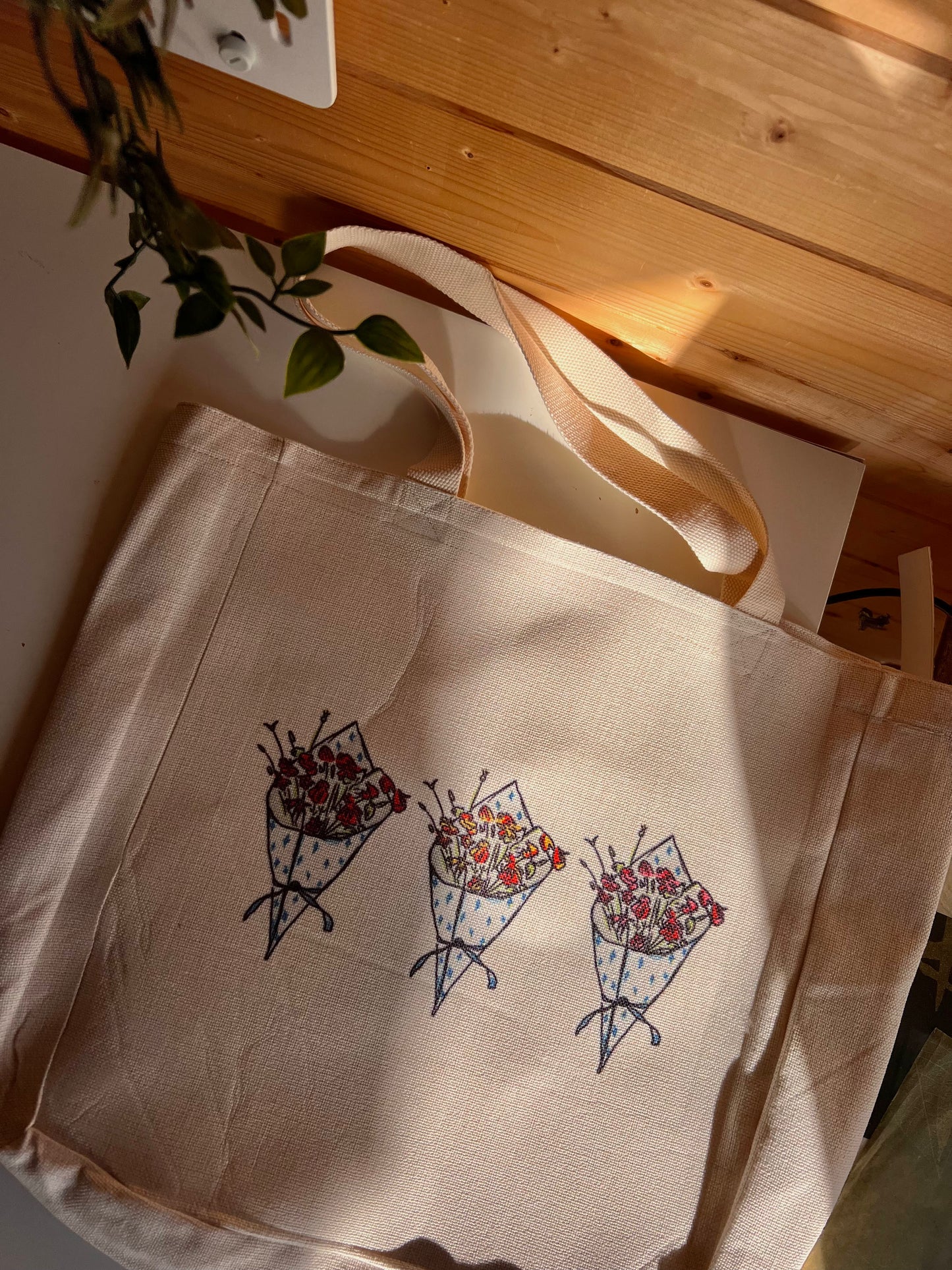 Bouquet Large Tote