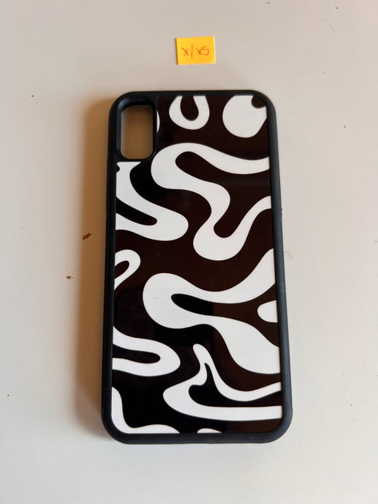 iPhone X/XS Liquid Swirl in Black & White