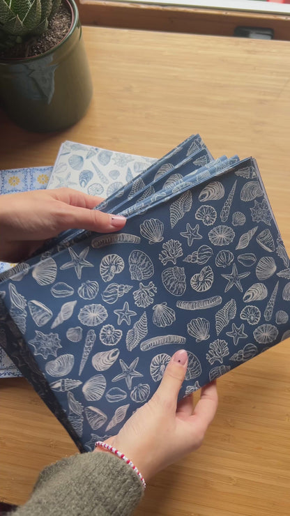 X3 sheets of wrapping paper